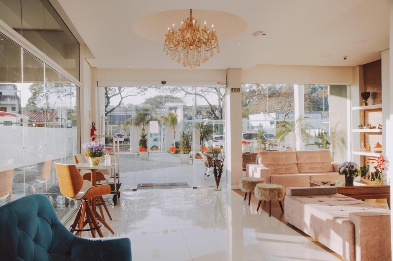 Hotel Confort Fronteira